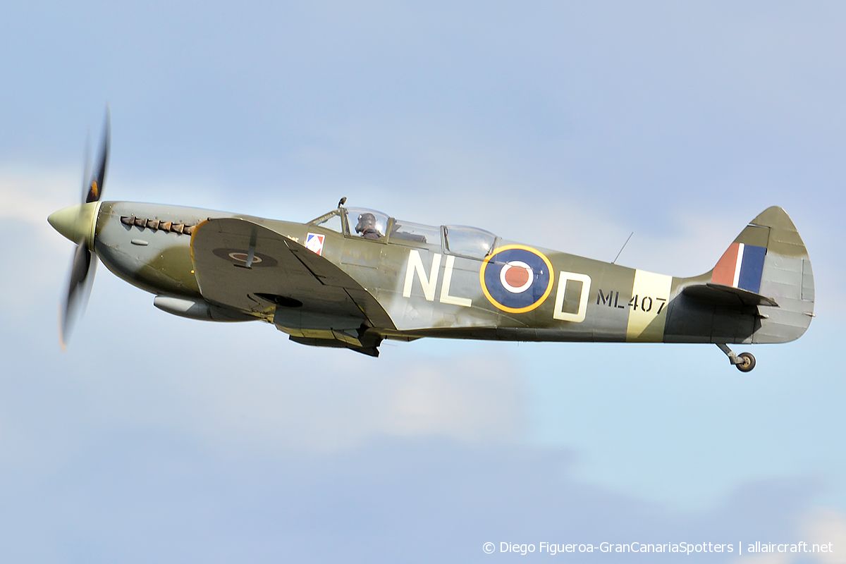 G-LFIX / ML407 1944 Supermarine 509 Spitfire LF.IX (T.IX)
