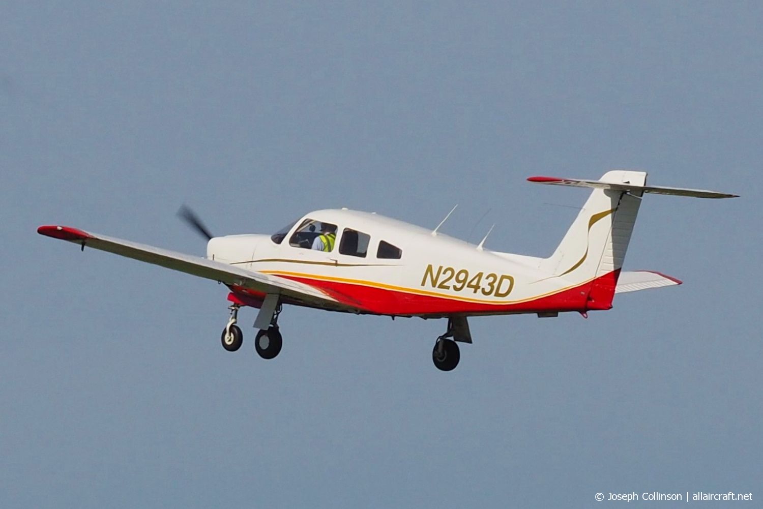 N2943D (28R-7918231) 1979 Piper PA-28RT-201