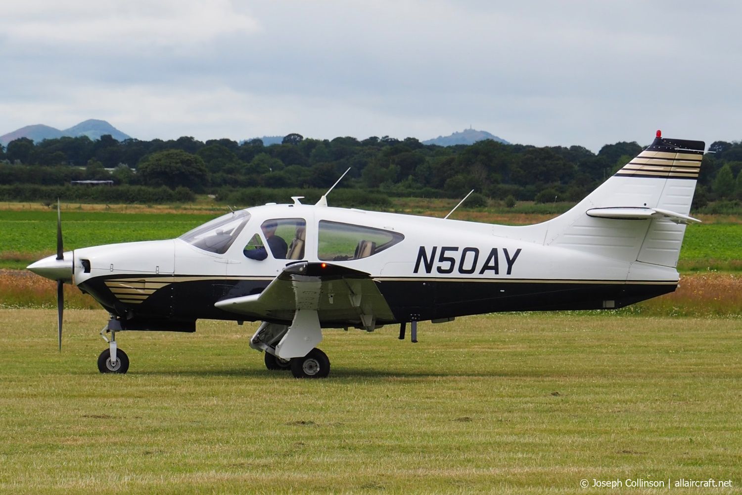 N50AY (14527) 1979 Rockwell Commander 114A