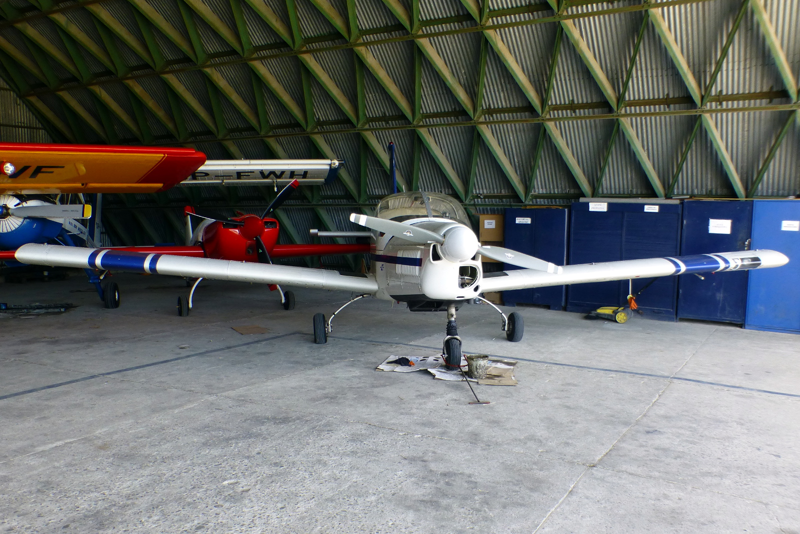 SP-KSW Zlin Z-142