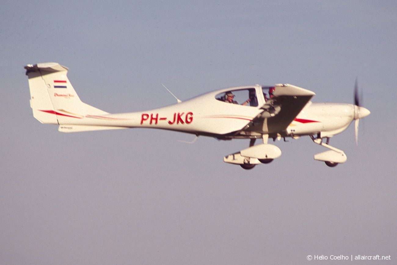 PH-JKG (40.073) Diamond DA-40