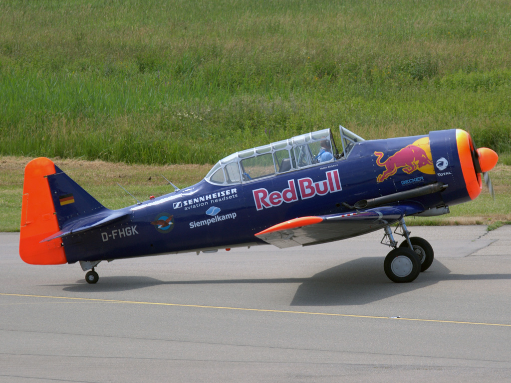 D-FHGK (14A-324) 1942 Noorduyn AT-16 Harvard IIB