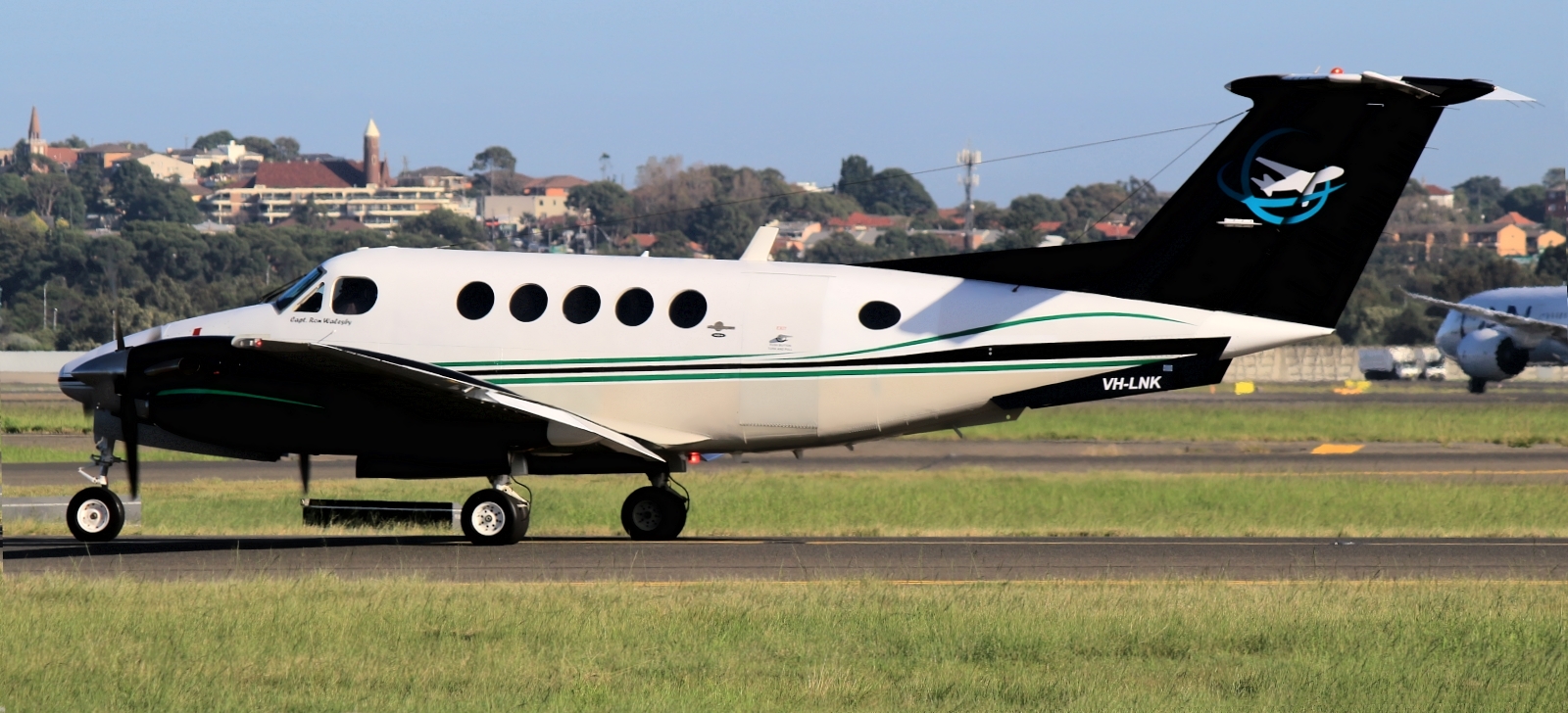 VH-LNK, (cn BB-968), Beech King Air 200