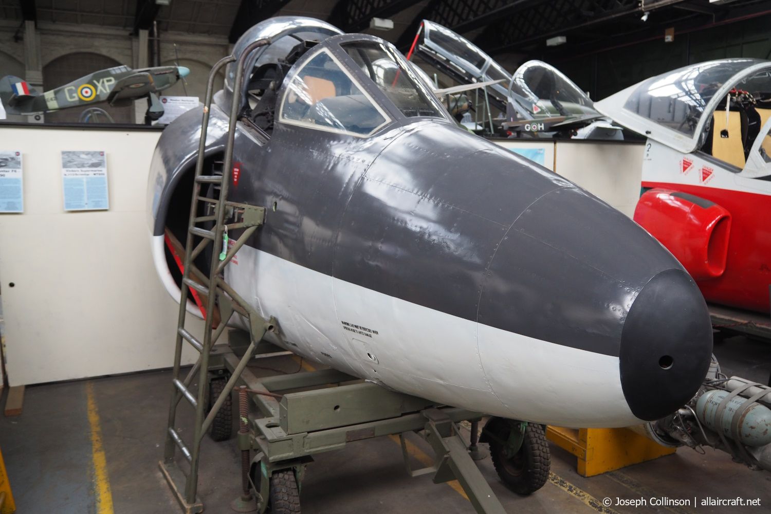 WT859 1956 Supermarine Scimitar F1