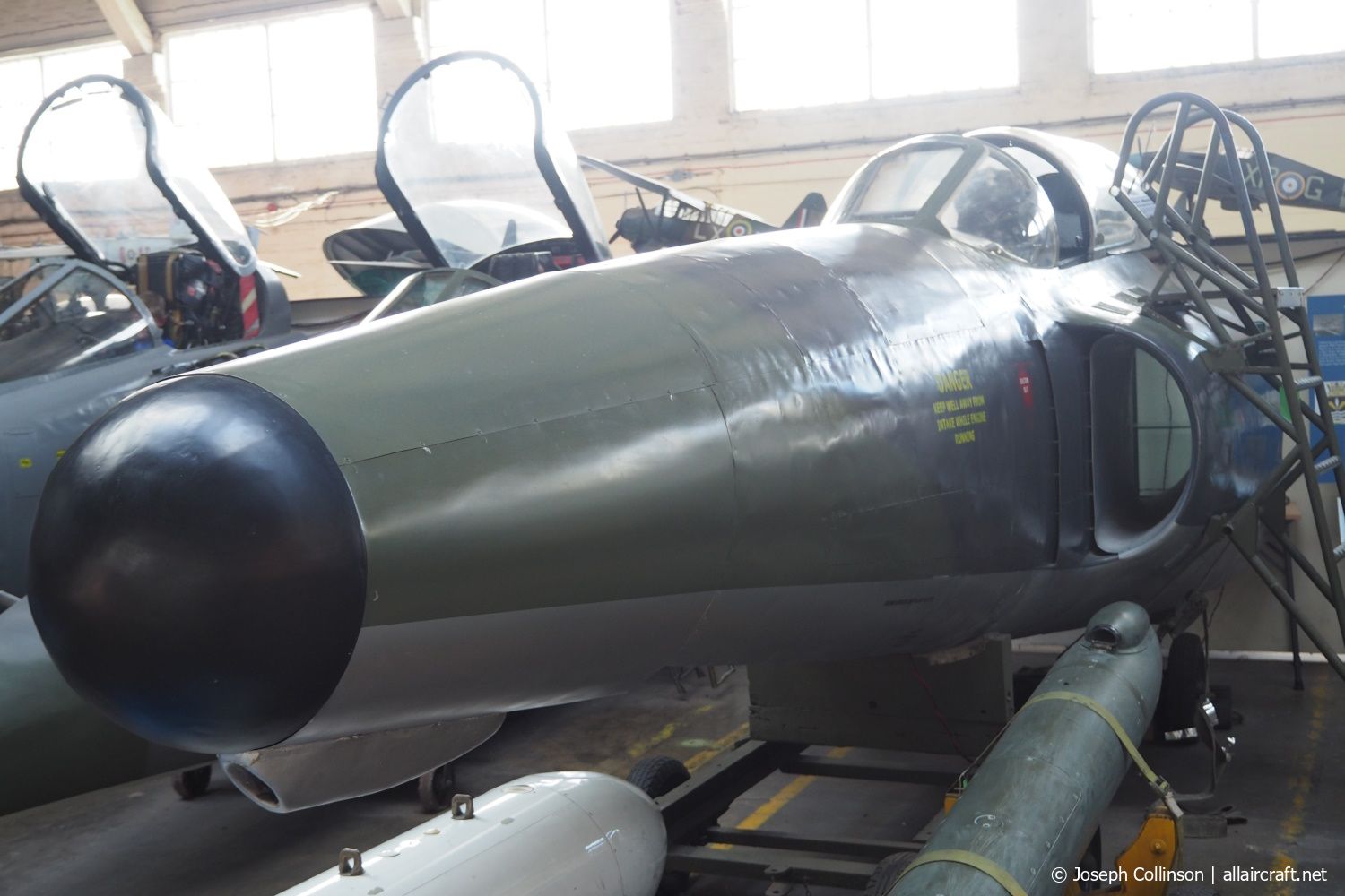 XF113 (VA9596) 1956 Supermarine Swift F.7