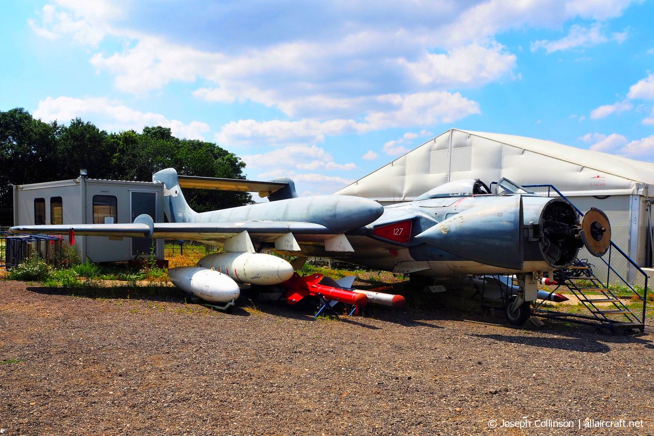 XJ565 / 127 (10047) DeHavilland DH-110 Sea Vixen FAW.2