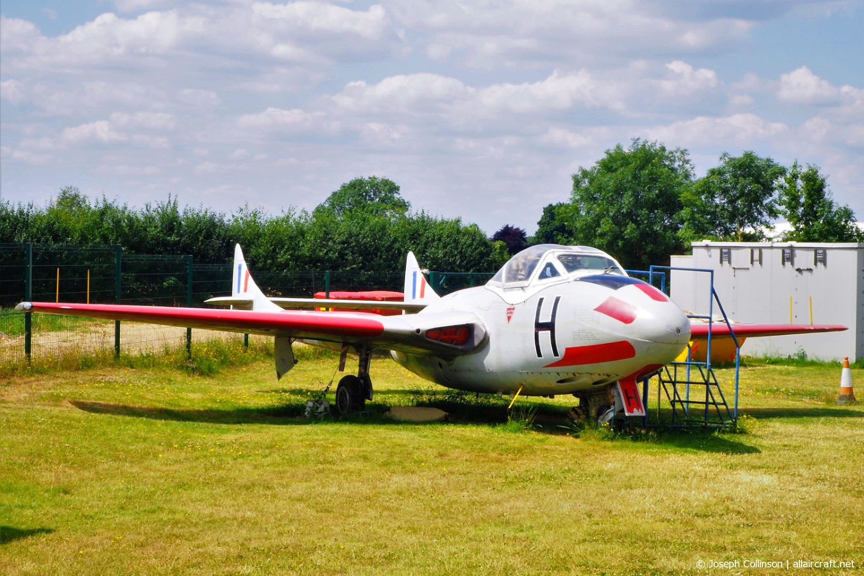 XJ772 (15027) DeHavilland DH.115 Vampire T11