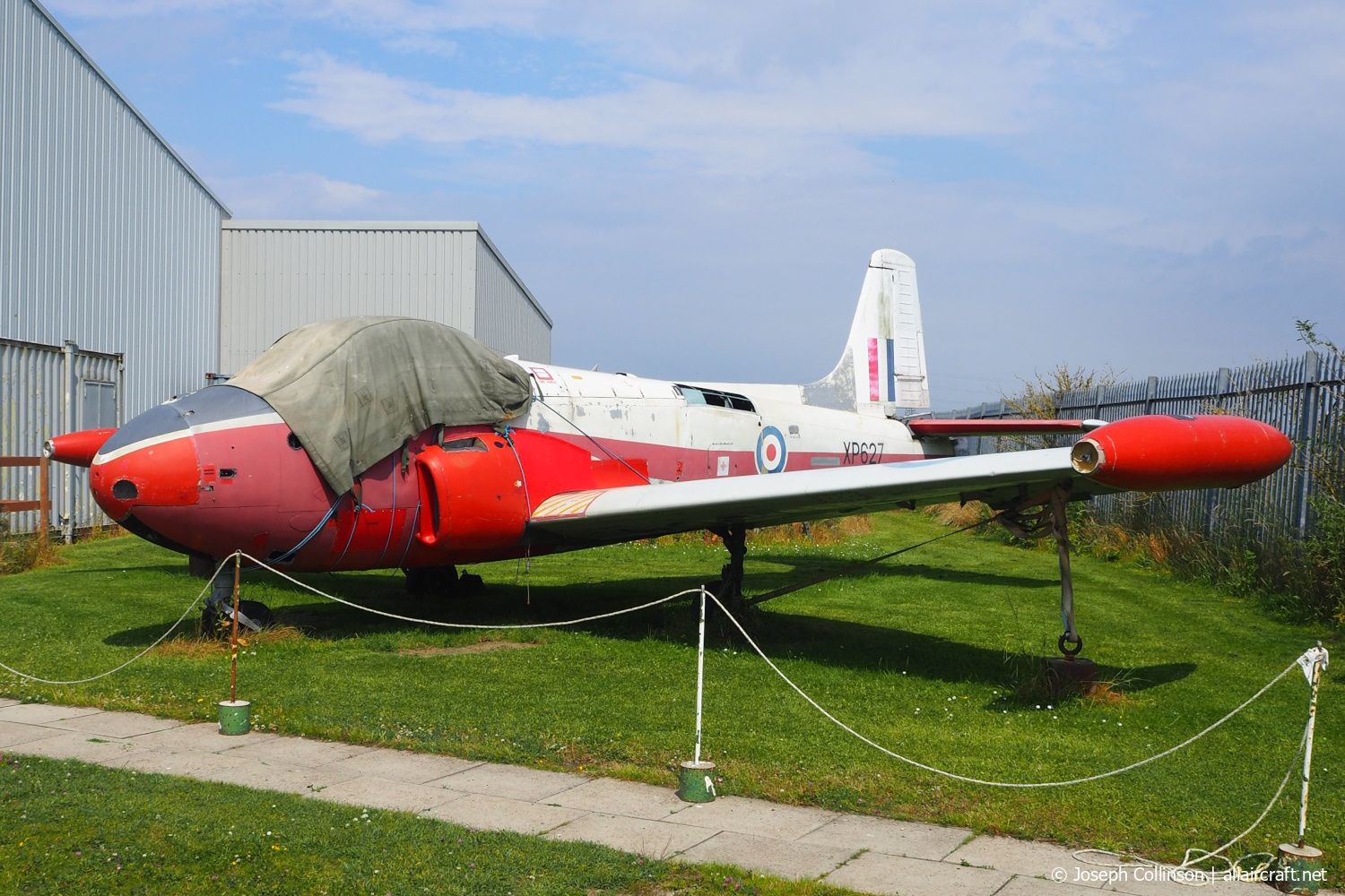 XP627 (PAC/W/16899) Hunting Jet Provost T4