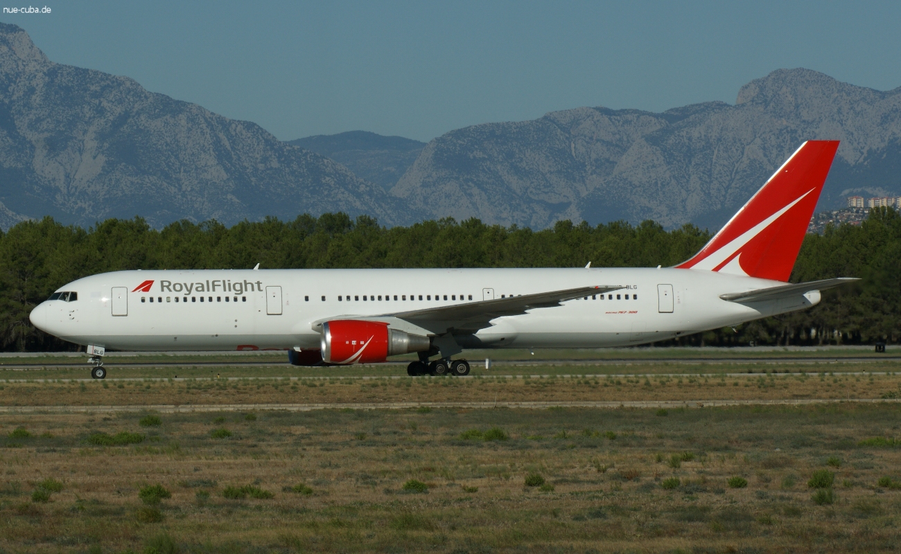 VP-BLG (cn 27617) Boeing 767-3Q8/ER