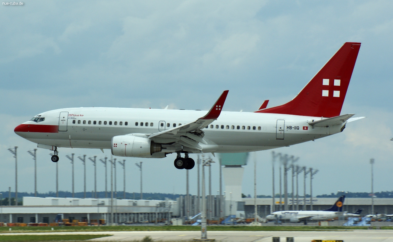 HB-IIQ (30752) 1999 Boeing 737-7CN(WL) BBJ
