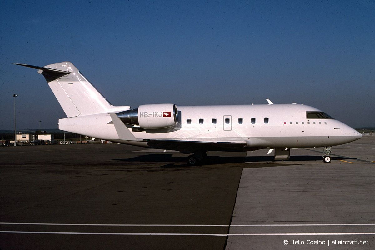 HB-IKJ (5327) 1996 Bombardier CL-600-2B16 Challenger 604