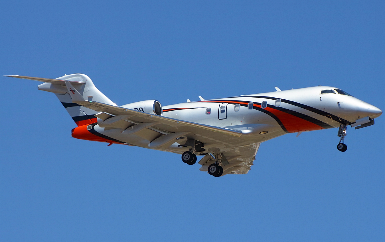 PR-ADB (20325) 2011 Bombardier Challenger 300