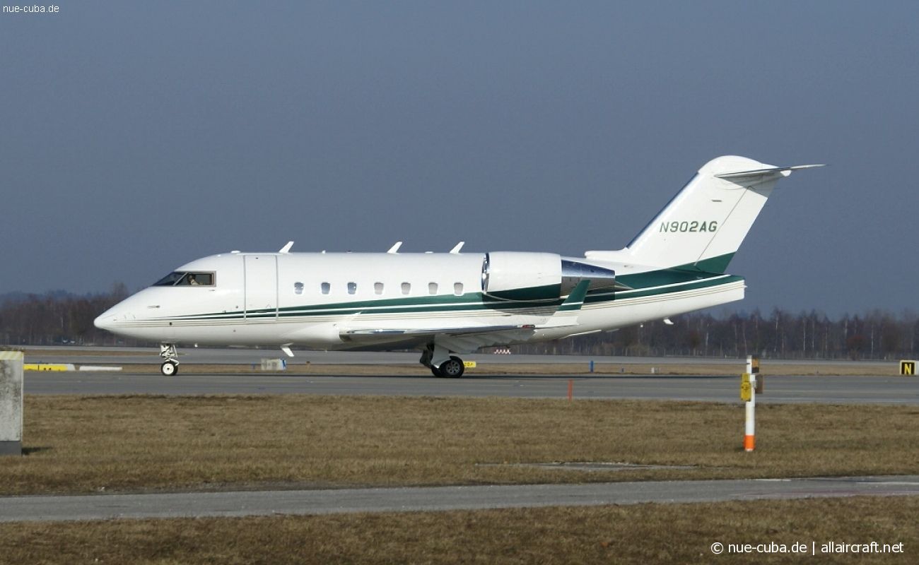 N902AG (5512) 2001 Bombardier CL-600-2B16 Challenger 604