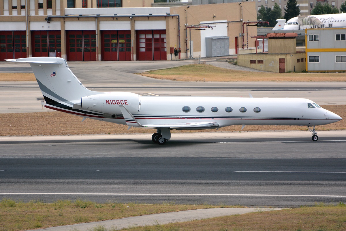N108CE (561) 1998 Gulfstream Aerospace G550