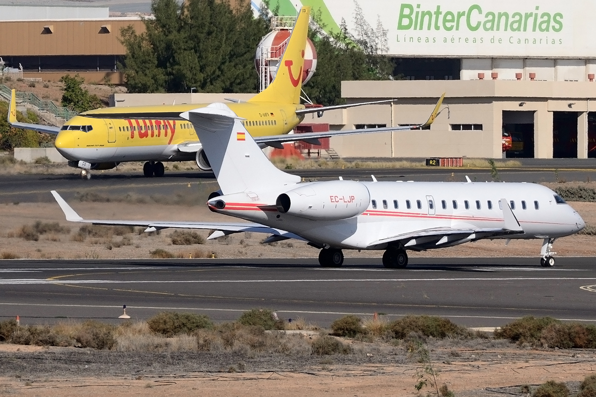 EC-LJP (9360) 2009 Bombardier Global Express