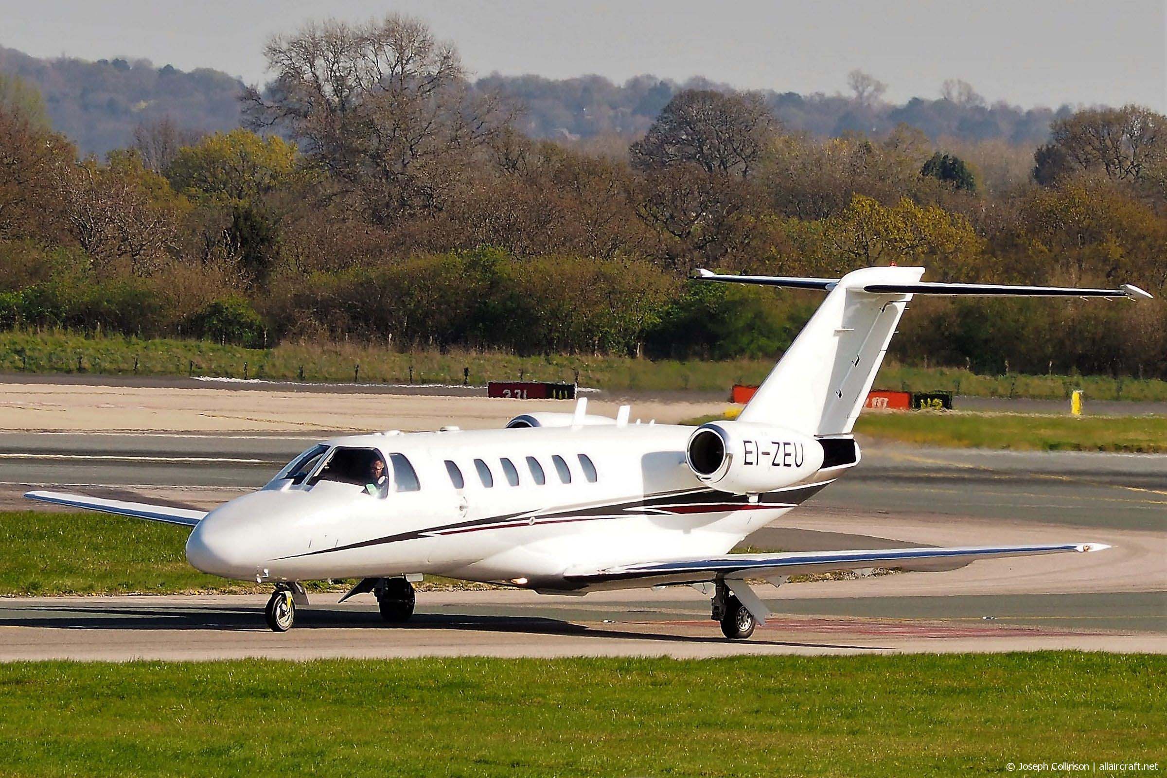 EI-ZEU (cn 525A-0202) Cessna 525A CJ2
