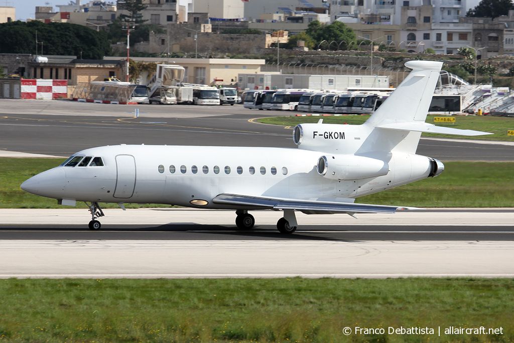 F-GKOM (130) 1994 Dassault Falcon 900B