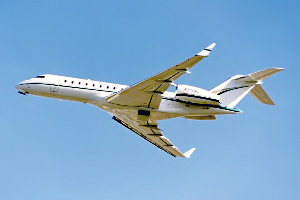 N700ML (9043) 2007 Bombardier BD-700-1A10 Global Express