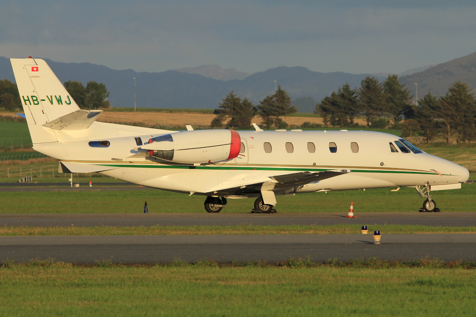 HB-VWJ (560-5217) Cessna 560XL Citation Excel