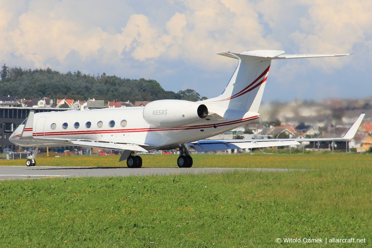 N5585 (5085) 2005 Gulfstream Aerospace G550