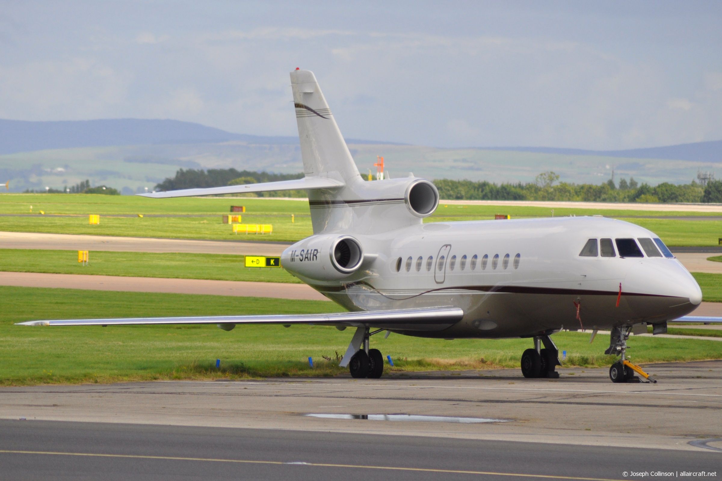 M-SAIR (141) 1995 Dassault Falcon 900B