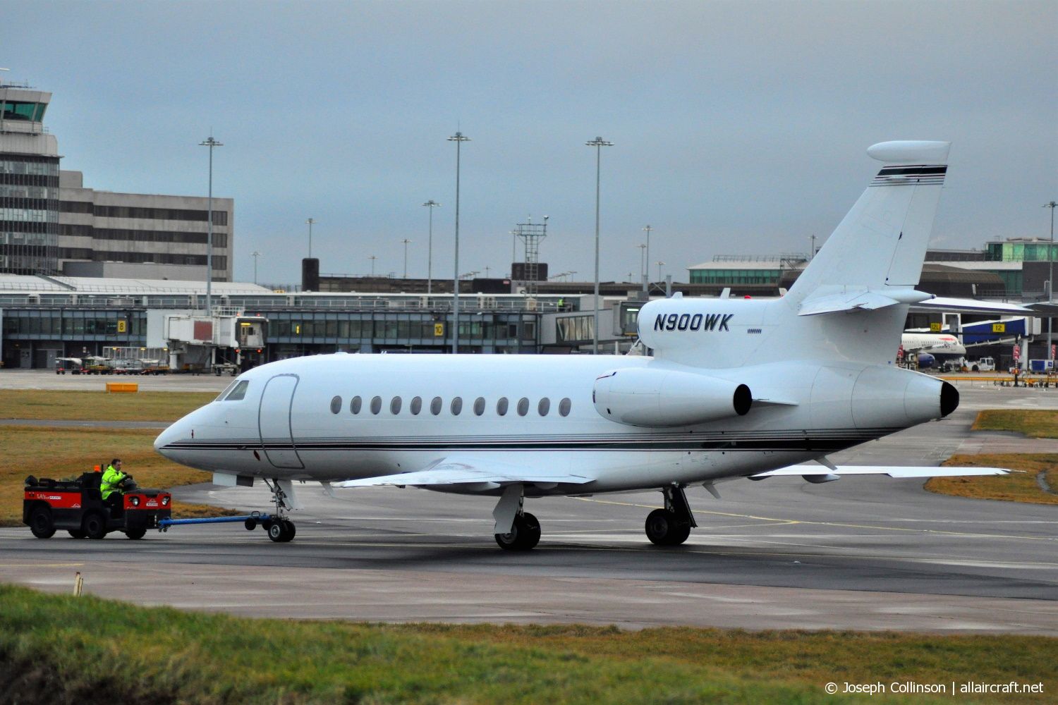 N900WK (57) 1988 Dassault Falcon 900