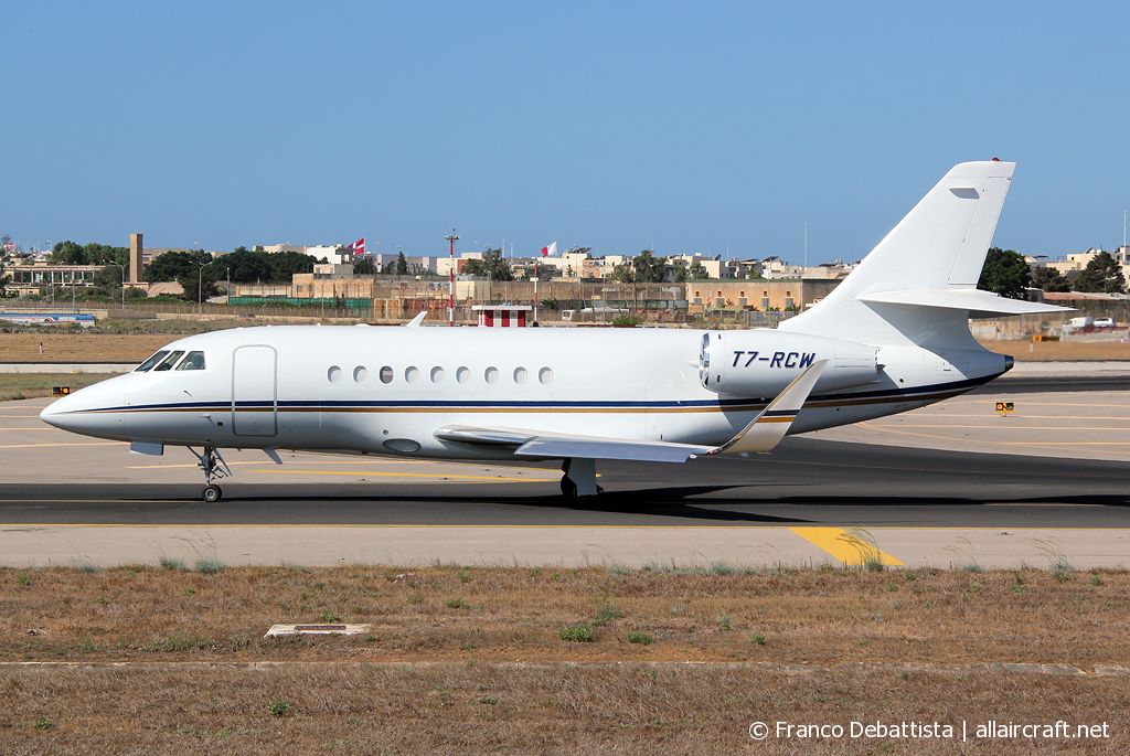 T7-RCW (195) 2002 Dassault Falcon 2000