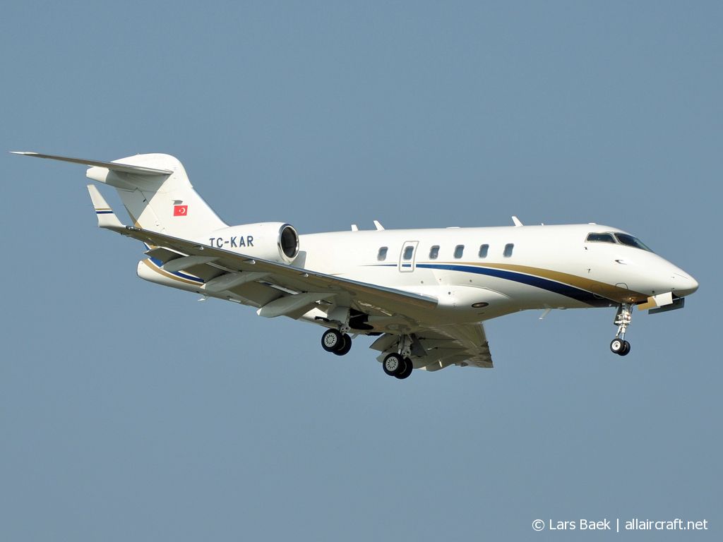 TC-KAR (20149) 2007 Bombardier BD-100-1A10 Challenger 300