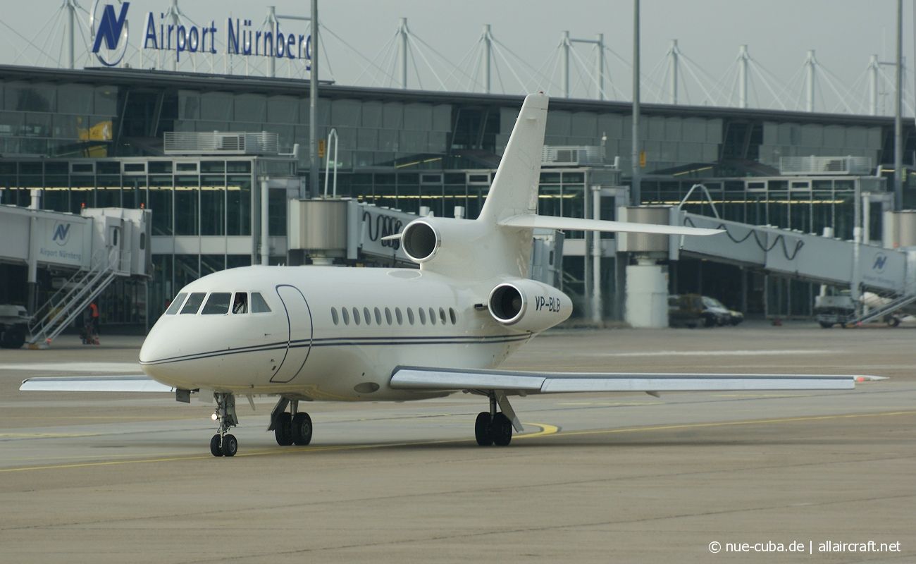VP-BLB (49) 1988 Dassault Falcon 900