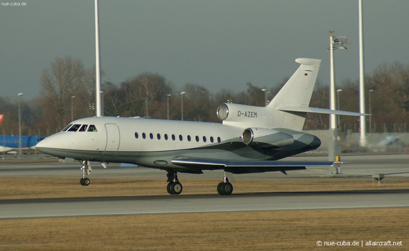 D-AZEM (133) 2004 Dassault Falcon 900EX