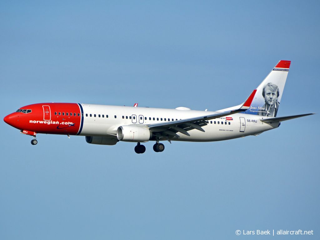 SE-RRJ (42094) 2018 Boeing 737-8JP(WL)