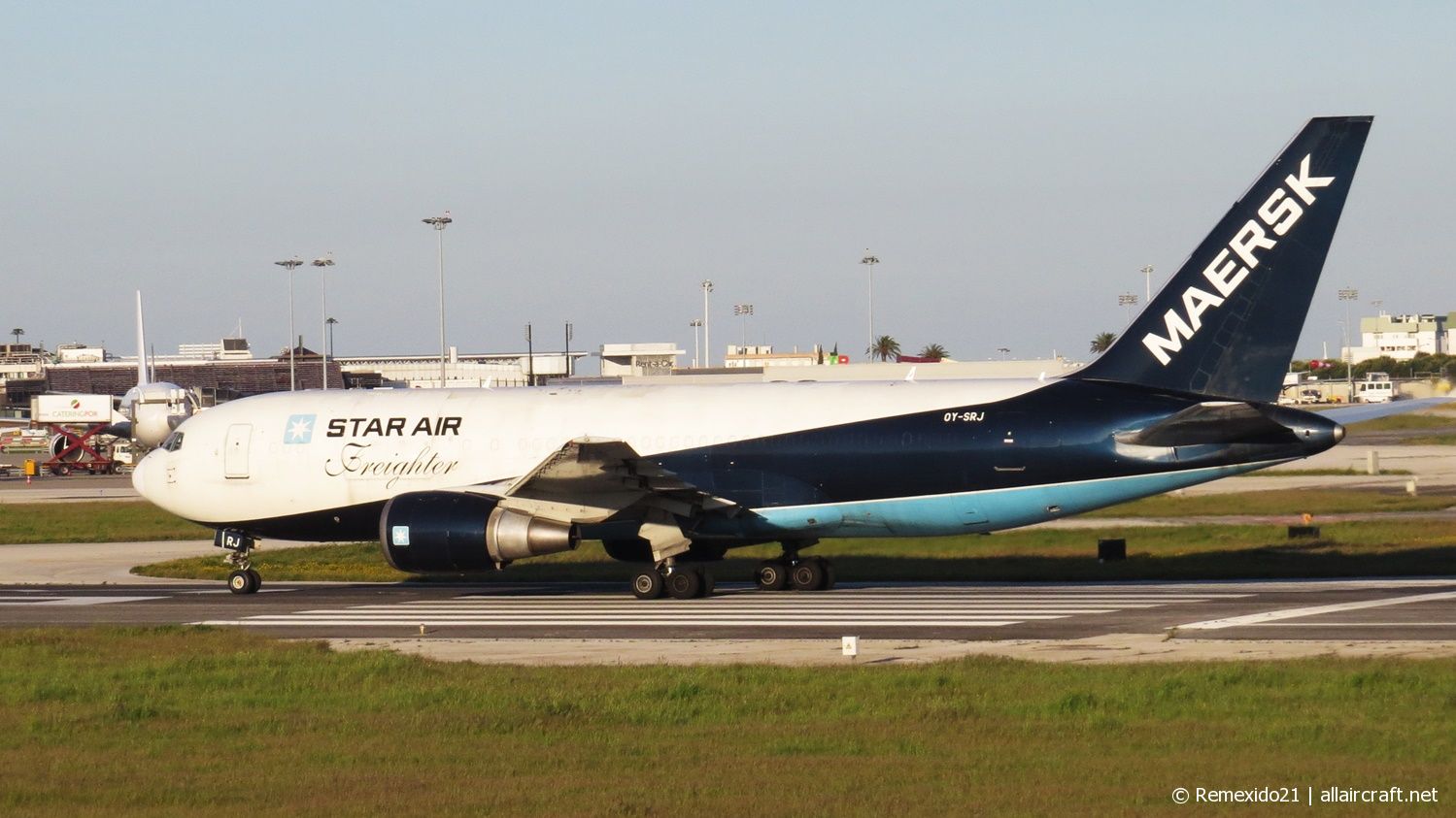 OY-SRJ (27195) 1994 Boeing 767-25E BDSF