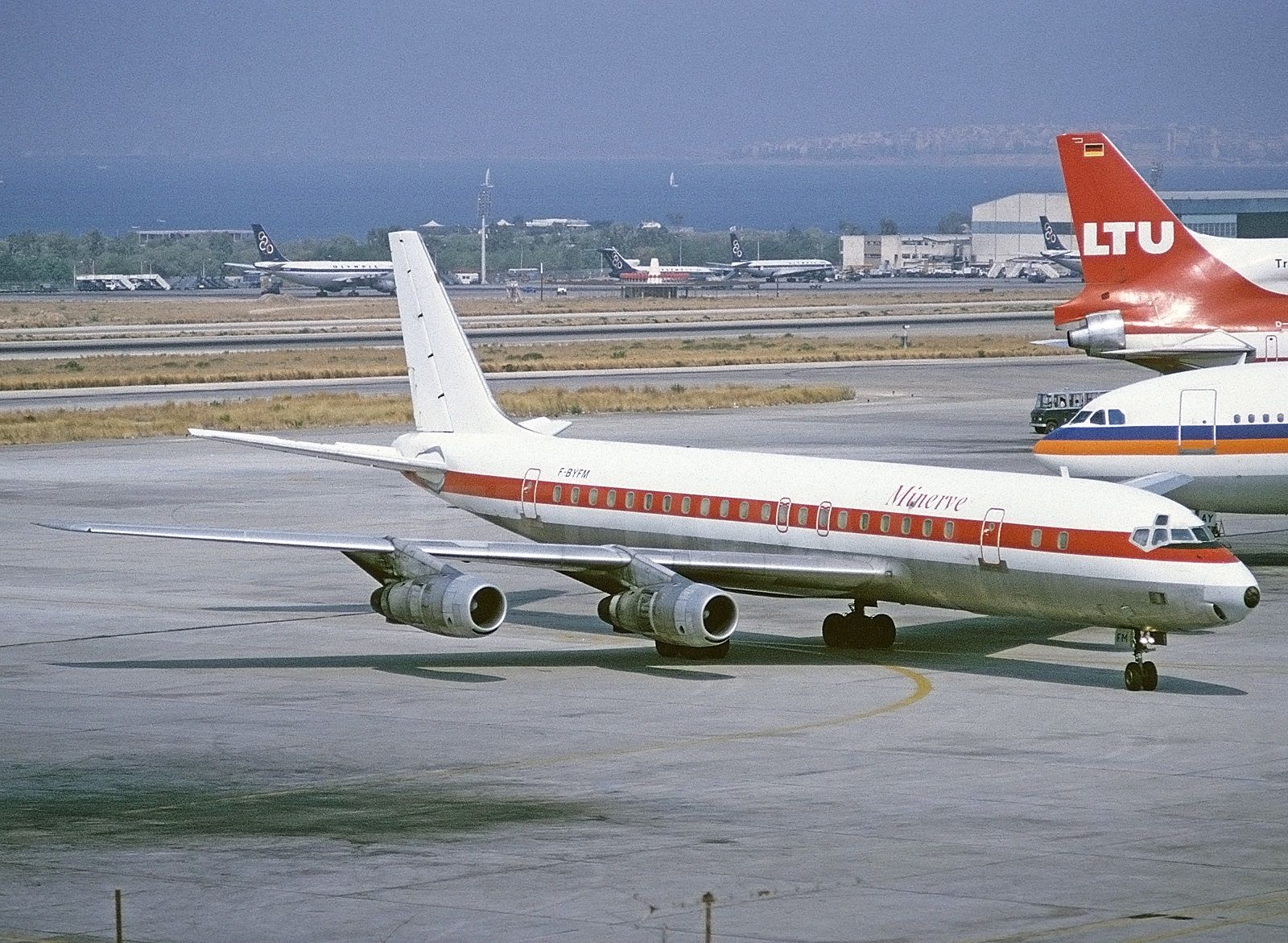 F-BYFM (45664) 1964 Douglas DC-8-53