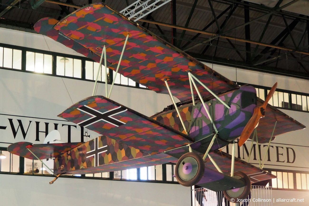 8417-18 / 9207M Fokker D-VII