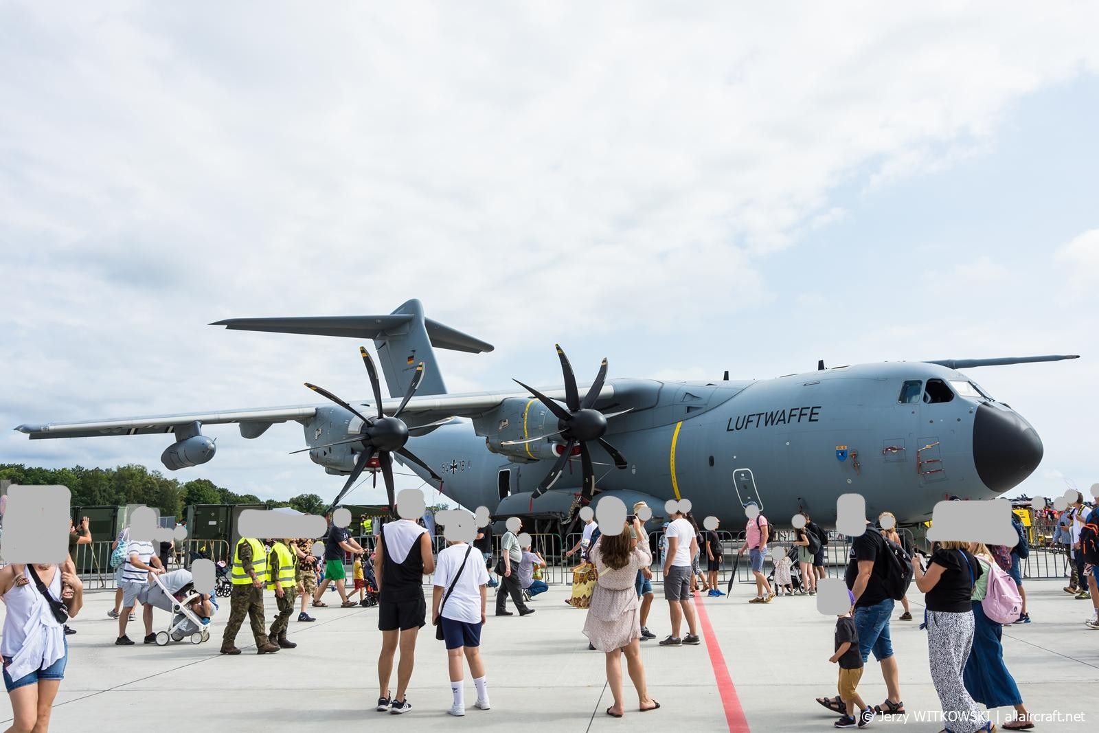 54+18 (069) 2018 Airbus A400M-180