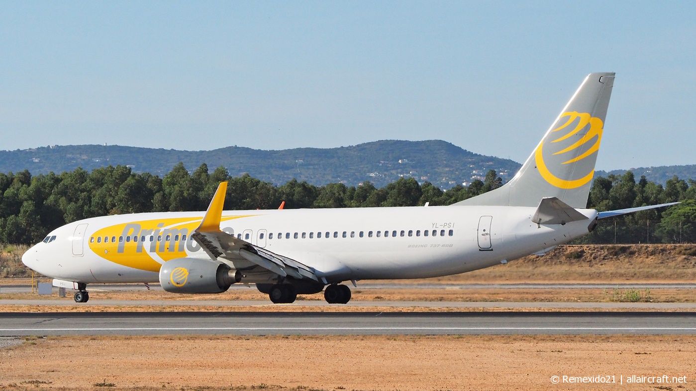 YL-PSI · Boeing 737-8K5(WL) · (FAO / LPFR)