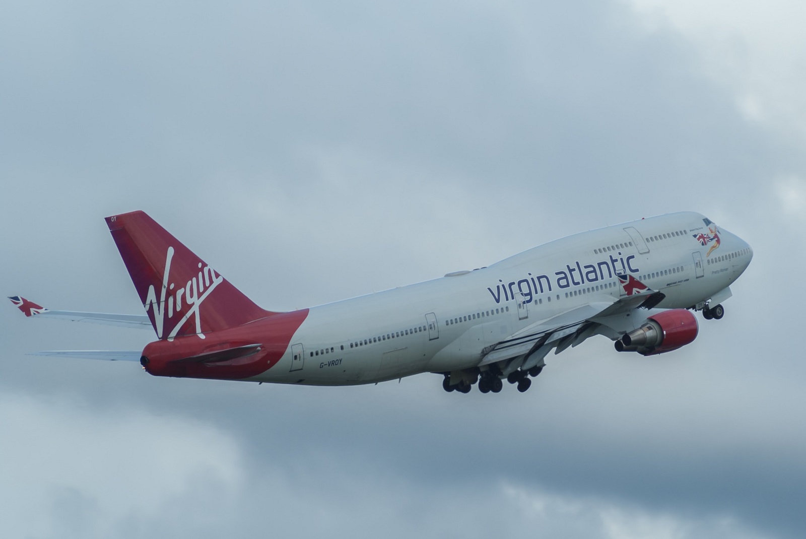G-VROY (32340) 2001 Boeing 747-443