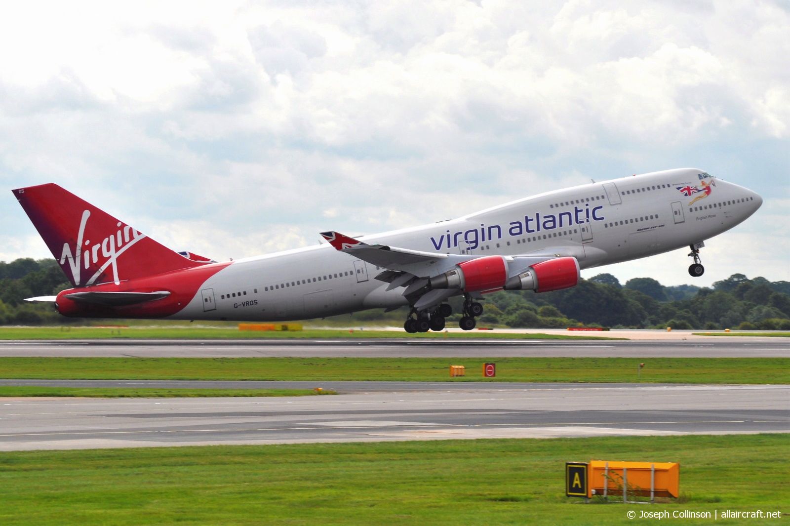 G-VROS (30885) 2001 Boeing 747-443