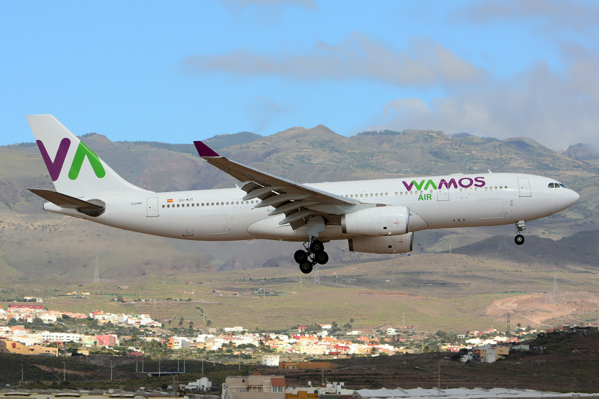 EC-MJS (cn 0265) Airbus A330-243