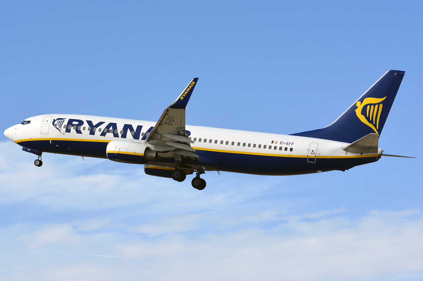 EI-EFF (35016) 2009 Boeing 737-8AS(WL)