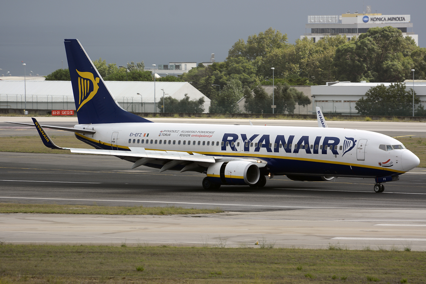 EI-EFZ (38489) 2009 Boeing 737-8AS(WL)