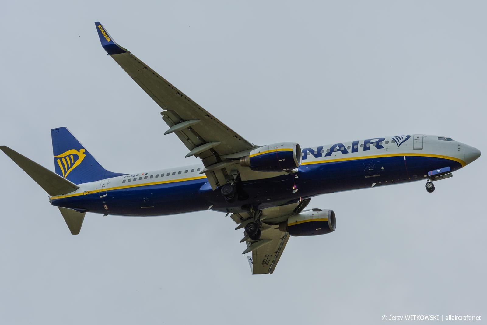 EI-EBC (37520) 2009 Boeing 737-8AS(WL)