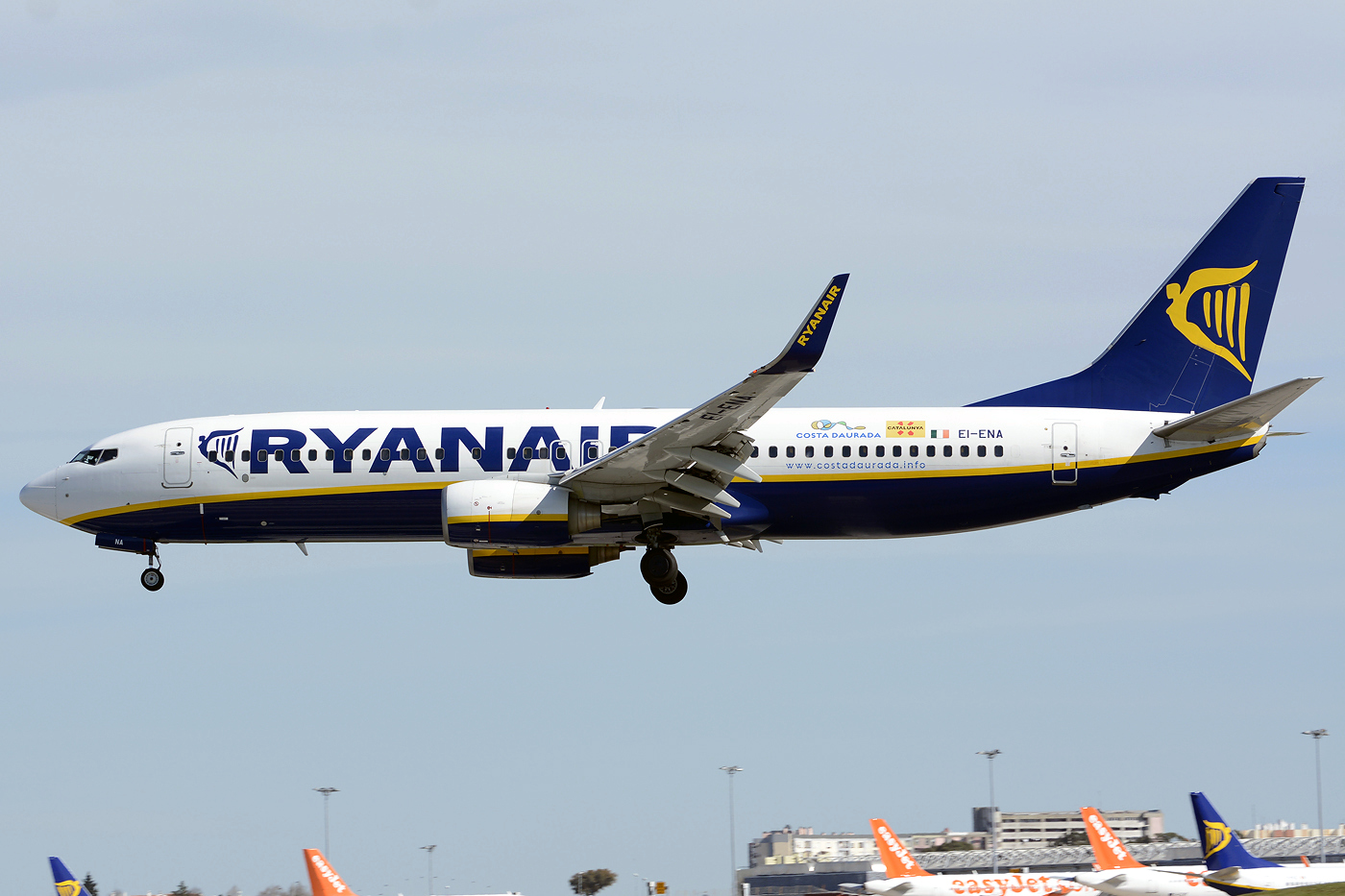 EI-ENA, (cn 34983), Boeing 737-8AS