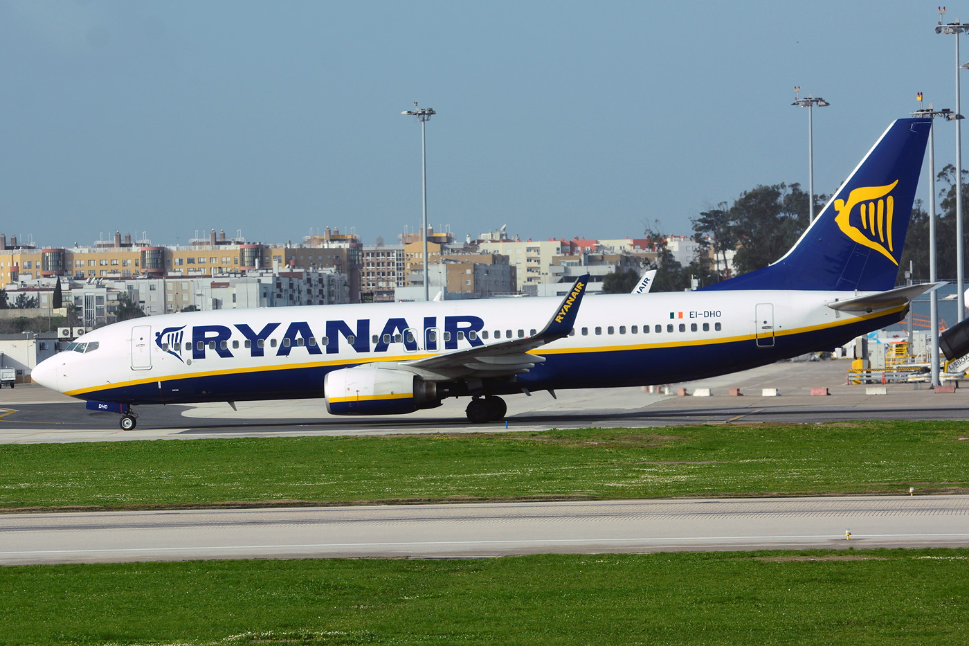 EI-DHO (cn 33578) Boeing 737-8AS