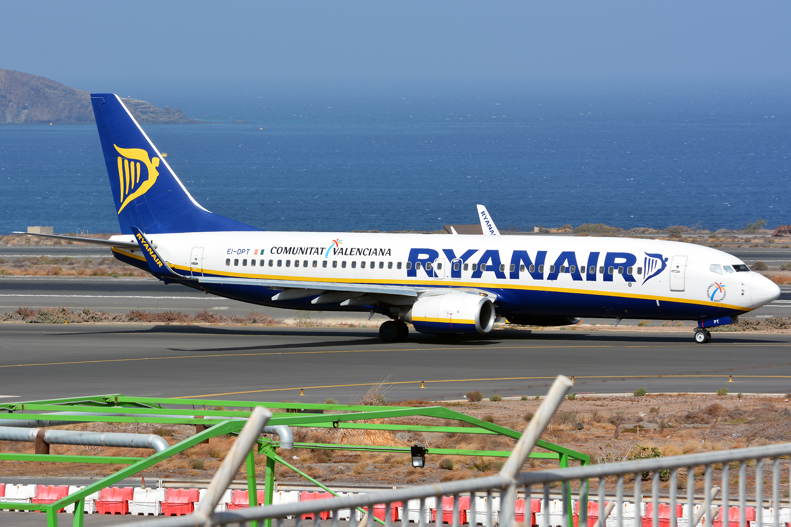 EI-DPT (35550) 2007 Boeing 737-8AS(WL)