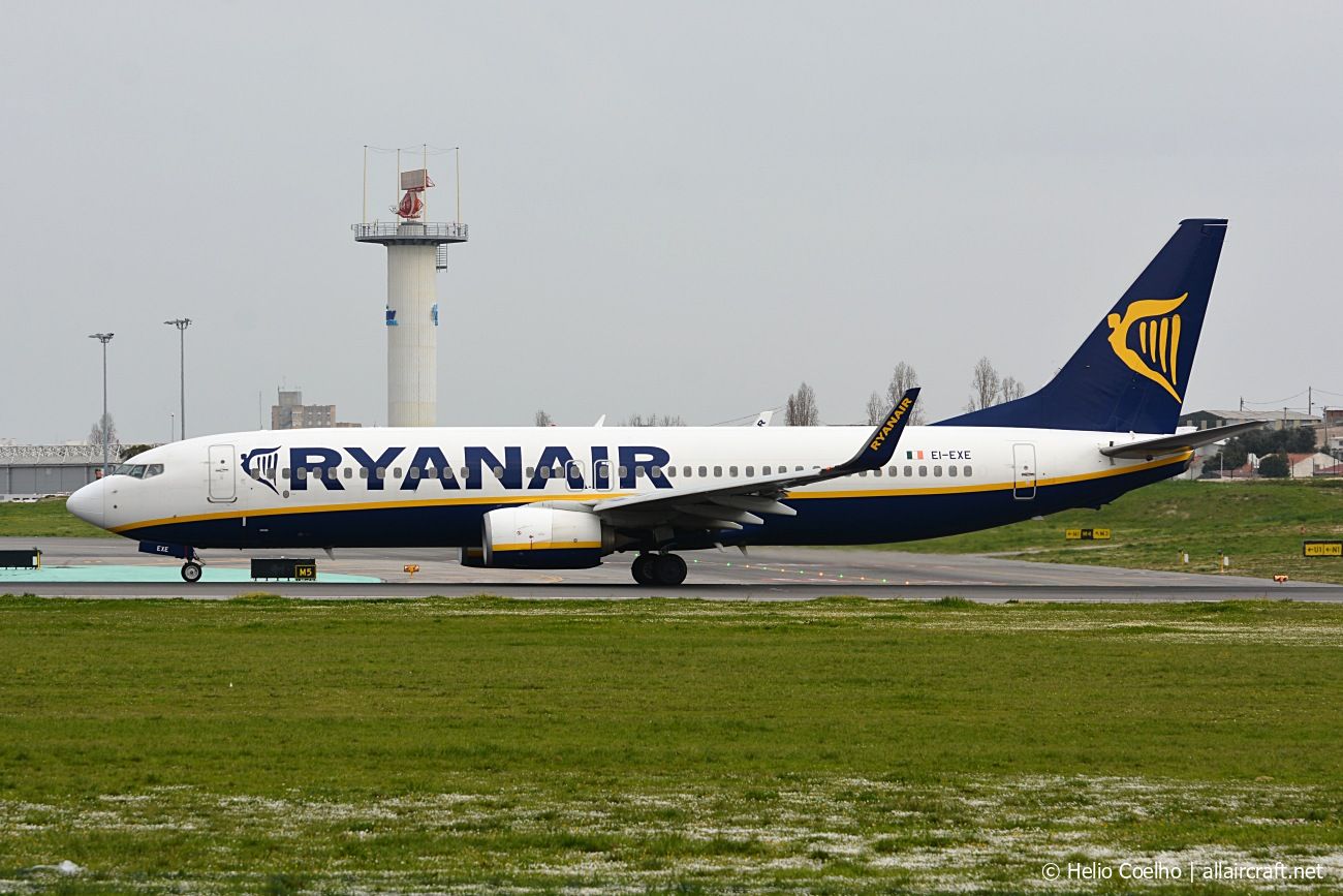 EI-EXE (40321) 2012 Boeing 737-8AS(WL)
