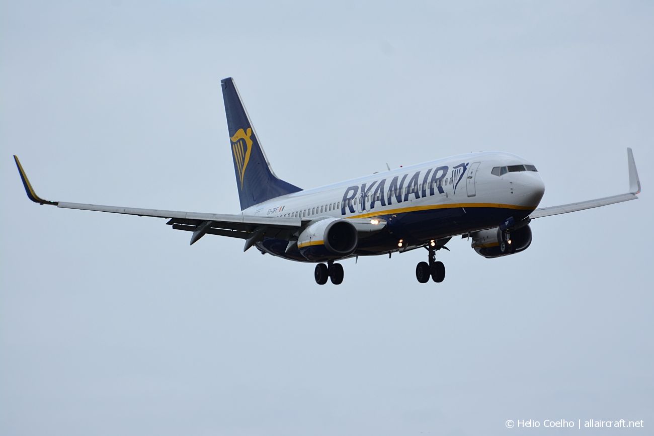 EI-DPF (33606) 2007 Boeing 737-8AS(WL)