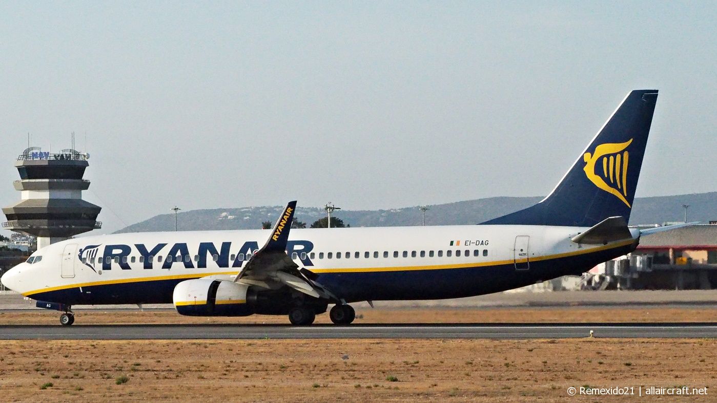 EI-DAG (cn 29940) Boeing 737-8AS