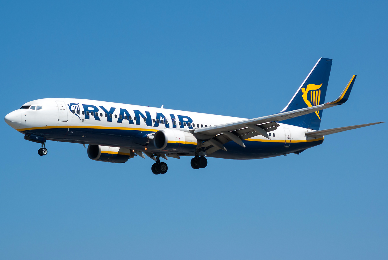 EI-DAO · Boeing 737-8AS(WL) · (OPO / LPPR)