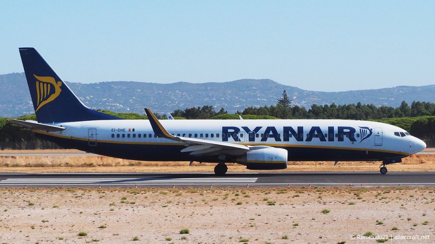 EI-DHE · Boeing 737-8AS(WL) · (FAO / LPFR)